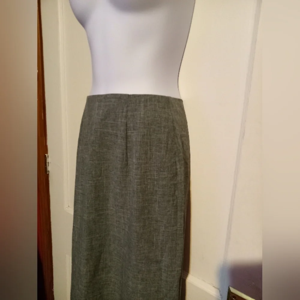 🛍️ BUNDLE ONLY🛍️NY INVASION LADIES GRAY MAXI SKIRT